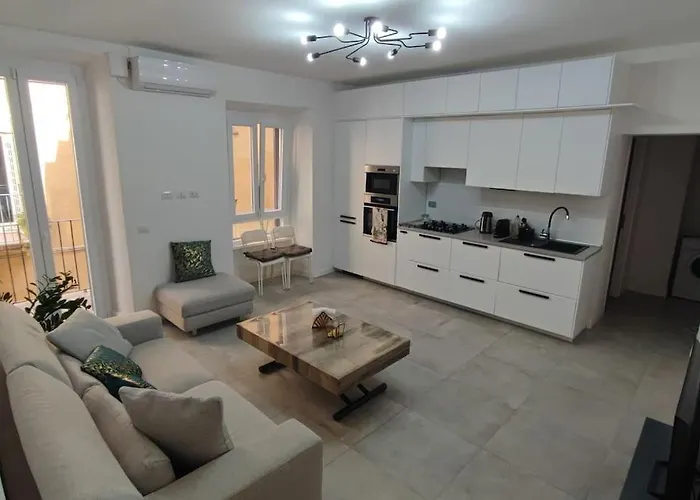 Samdom's Station Termini Apartment Rom