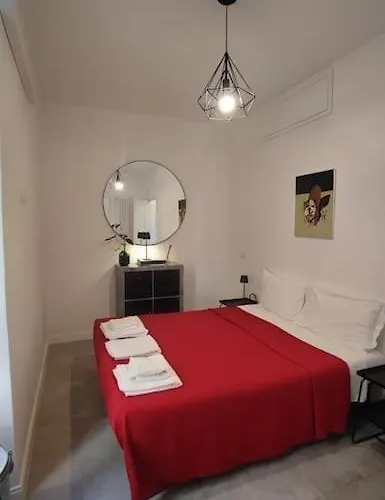 Samdom's Station Termini Apartment